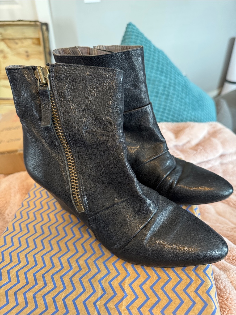 Nine West zip up wedge ankle boots